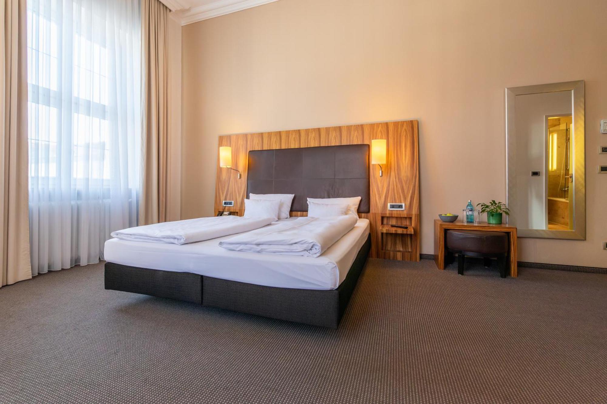 Herzogshof - Boutique-Hotel Am Dom Regensburg Eksteriør bilde