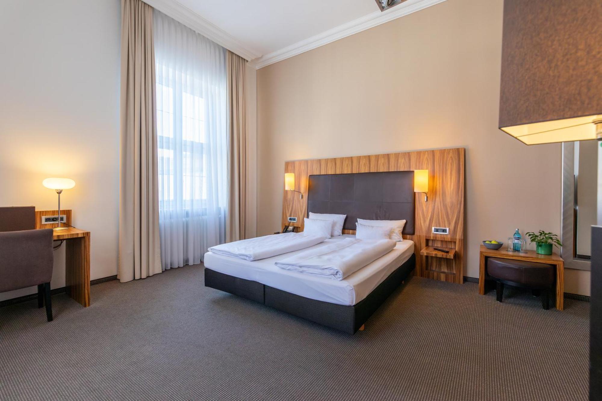 Herzogshof - Boutique-Hotel Am Dom Regensburg Eksteriør bilde